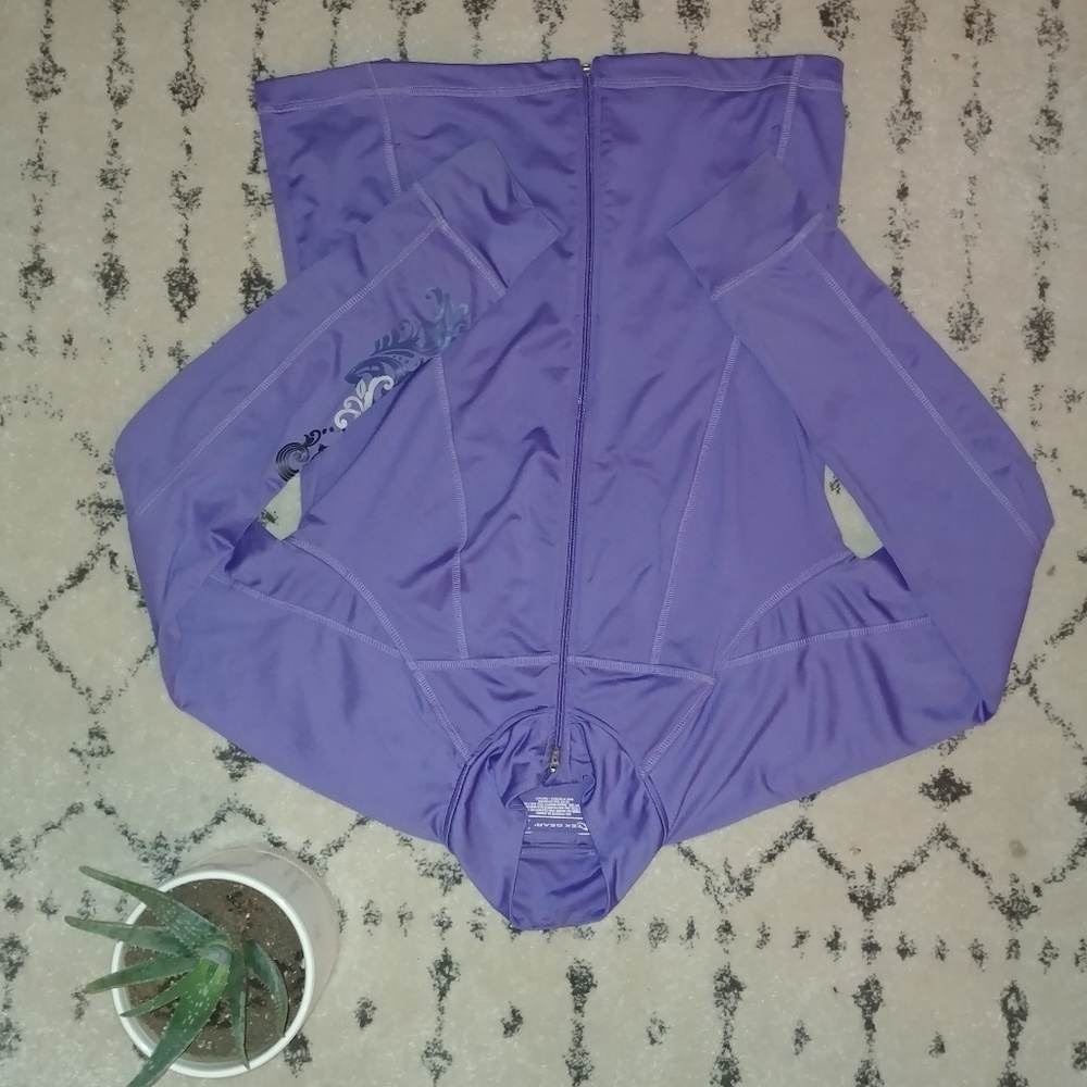 Tek Gear longsleve active zip up jacket.